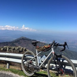 At the top of #neulos summit in #pyreneesorientales , a must for a #gravelbike climb.