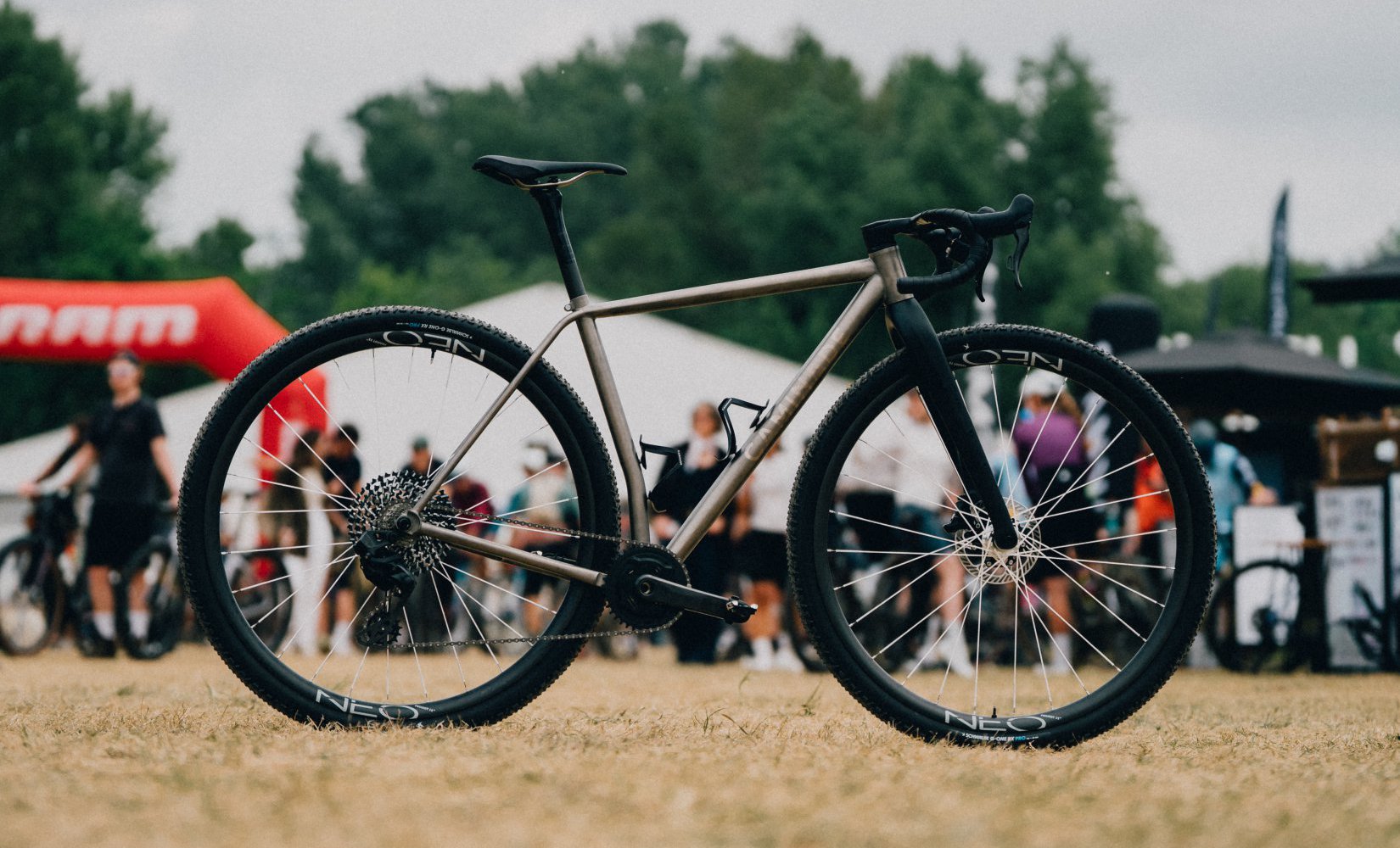 Gravel 32"