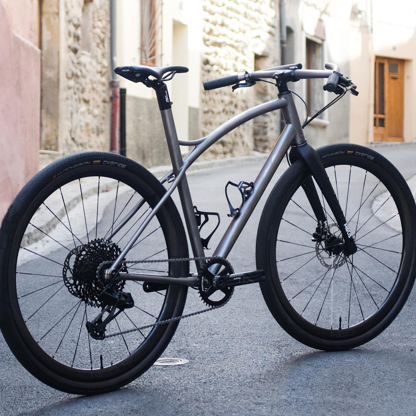 Gravel Ti - Vélo gravel - Vélo Complet - Des vélos conçus et fabriqués en  France - Caminade