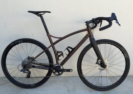 Close look at the Gravel Espresso Force 1