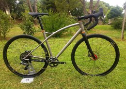 Alain's titanium gravel bike