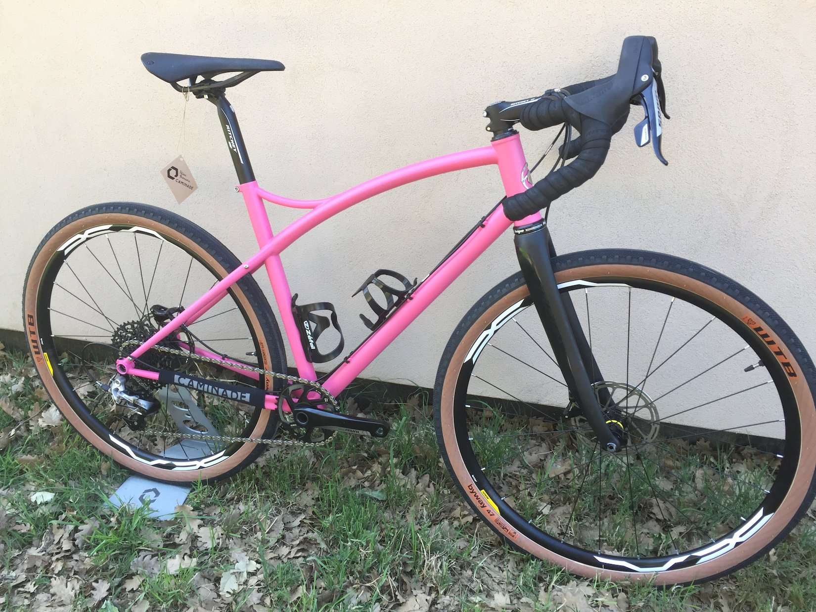 gravel bike pink