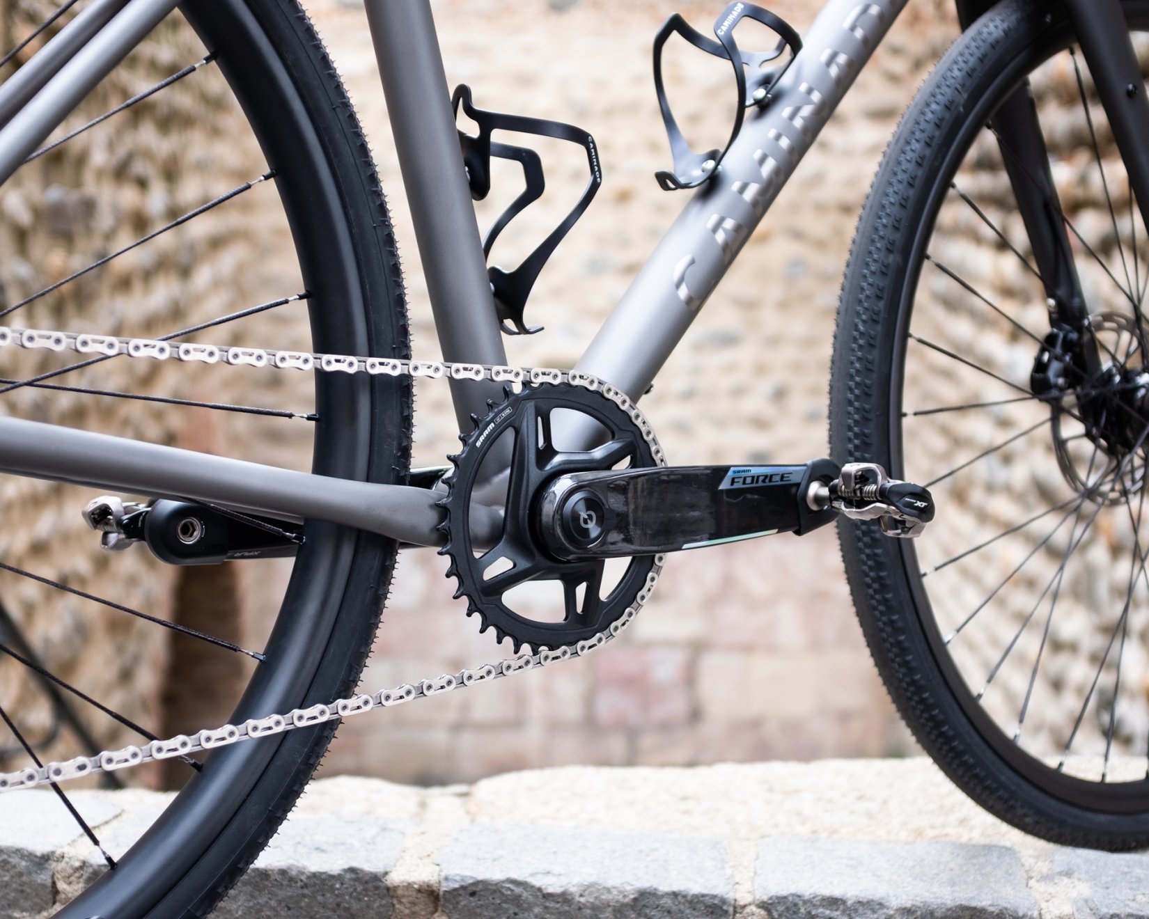 Le v�lo id�al pour la D�sertus Bikus : 1768298320.gravel.ti.claire.13.jpg