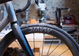 Le titane trace sa route Le titane trace sa route