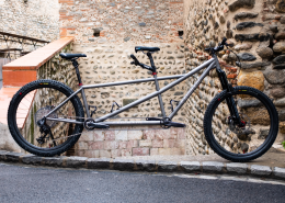 Construire un tandem VTT en titane pour le Roc dAzur