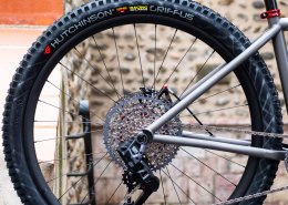 Construire un tandem VTT en titane pour le Roc dAzur